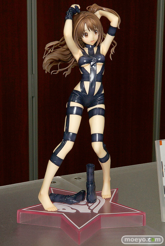 グッドスマイルカンパニーのT.M.Revolution/アイドルマスター シンデレラガールズ 島村卯月 HOT LIMIT Ver.の新作フィギュア彩色サンプル画像02