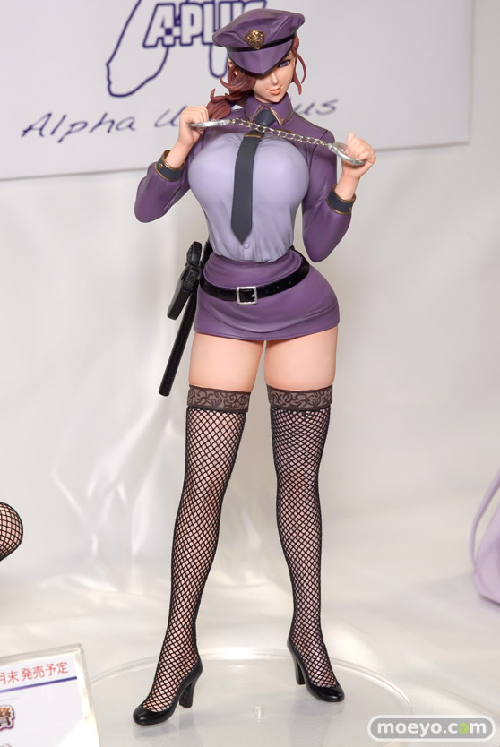 エイプラスの淫乱ドS婦警 暁子(あきこ) Designed by 織田nonの新作アダルトフィギュア彩色サンプル画像02