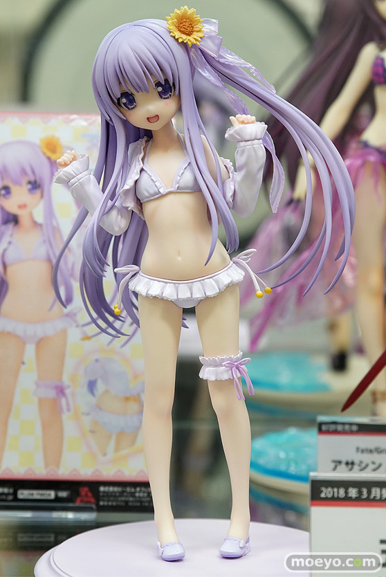 秋葉原の新作フィギュア展示の様子　あみあみ秋葉原ラジオ会館店　アキバ☆ソフマップ1号店01