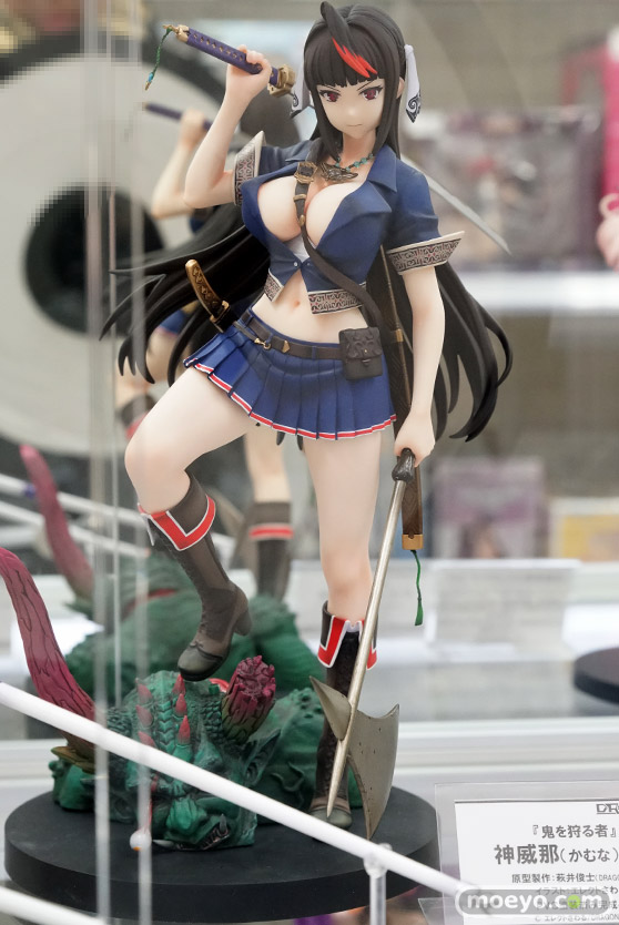 秋葉原の新作フィギュア展示の様子　あみあみ秋葉原ラジオ会館店　アキバ☆ソフマップ1号店13