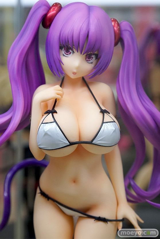 秋葉原の新作フィギュア展示の様子　あみあみ秋葉原ラジオ会館店　アキバ☆ソフマップ1号店21