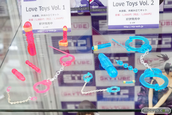 秋葉原の新作フィギュア展示の様子　あみあみ秋葉原ラジオ会館店　アキバ☆ソフマップ1号店24