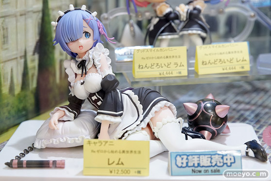 秋葉原での新作フィギュア展示の様子34