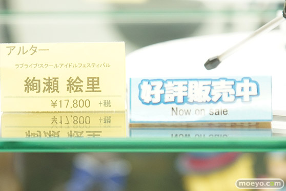 秋葉原での新作フィギュア展示の様子38