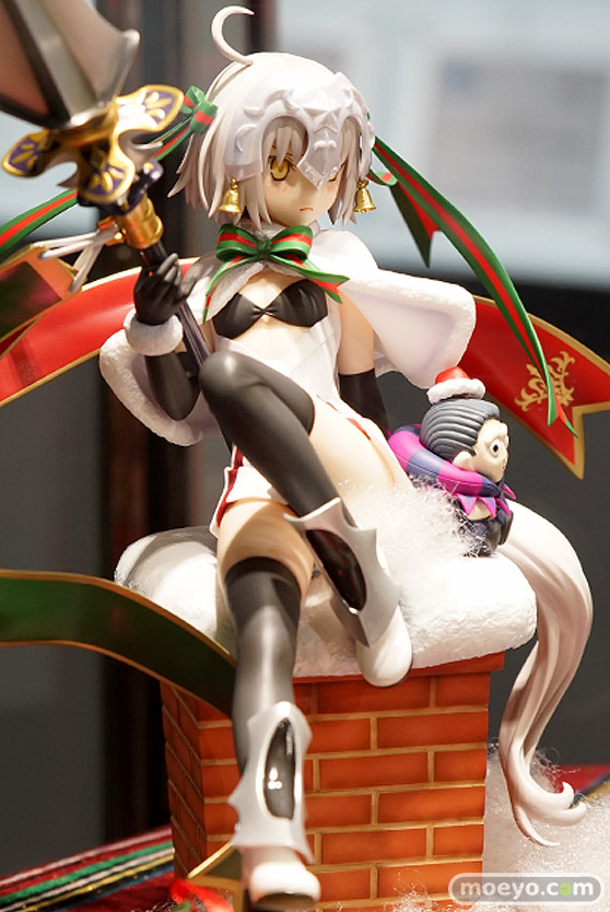 グッドスマイルカンパニーのFate/Grand Order ランサー/ジャンヌ・ダルク・オルタ・サンタ・リリィの新作フィギュア彩色サンプル撮りおろし画像06