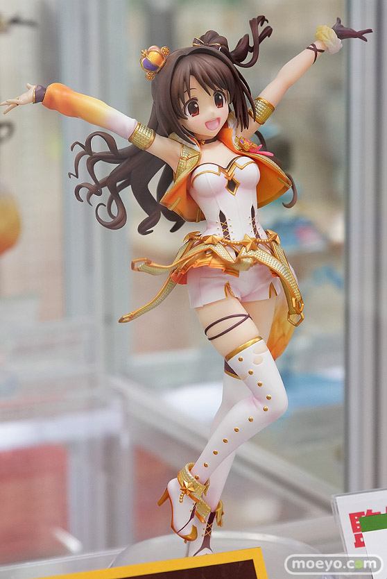 コトブキヤのアイドルマスター シンデレラガールズ 島村卯月 パーティタイム・ゴールドの新作フィギュア彩色サンプル画像02