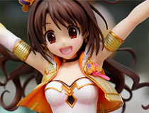 コトブキヤ新作フィギュア「デレマス 島村卯月 パーティタイム・ゴールド」監修中の彩色サンプルが展示！