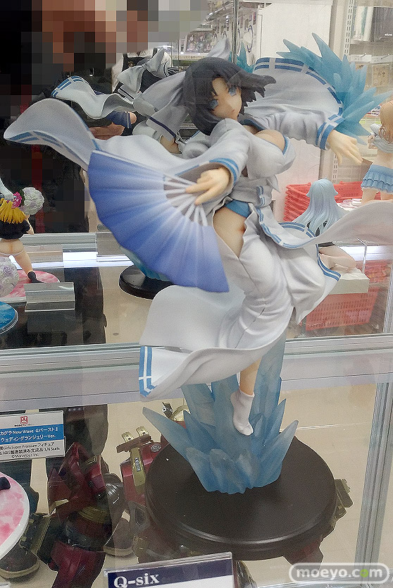 秋葉原の新作フィギュア展示の様子04