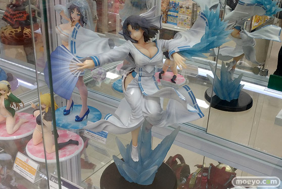 秋葉原の新作フィギュア展示の様子05