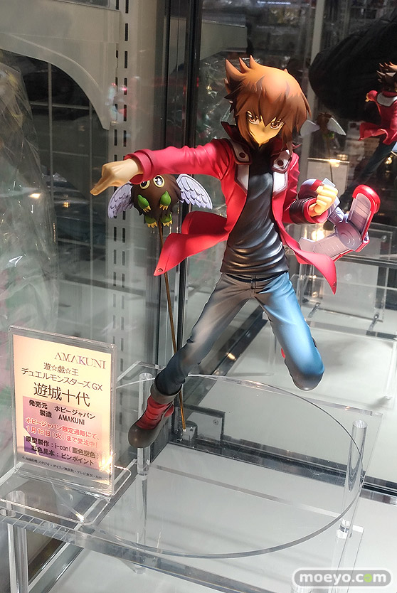 秋葉原の新作フィギュア展示の様子08