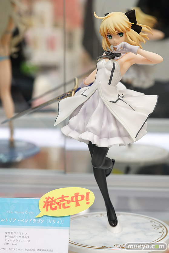 秋葉原新作フィギュア展示の様子01