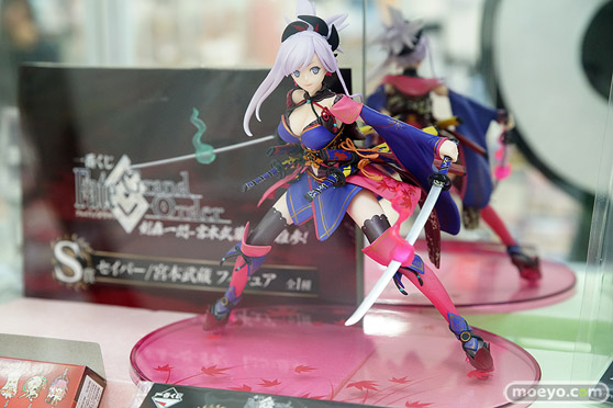 秋葉原新作フィギュア展示の様子03