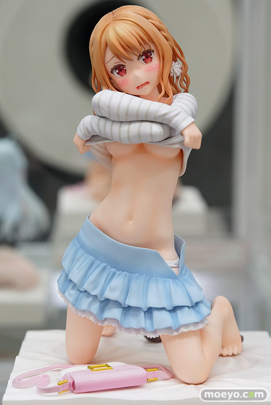 秋葉原新作フィギュア展示の様子09