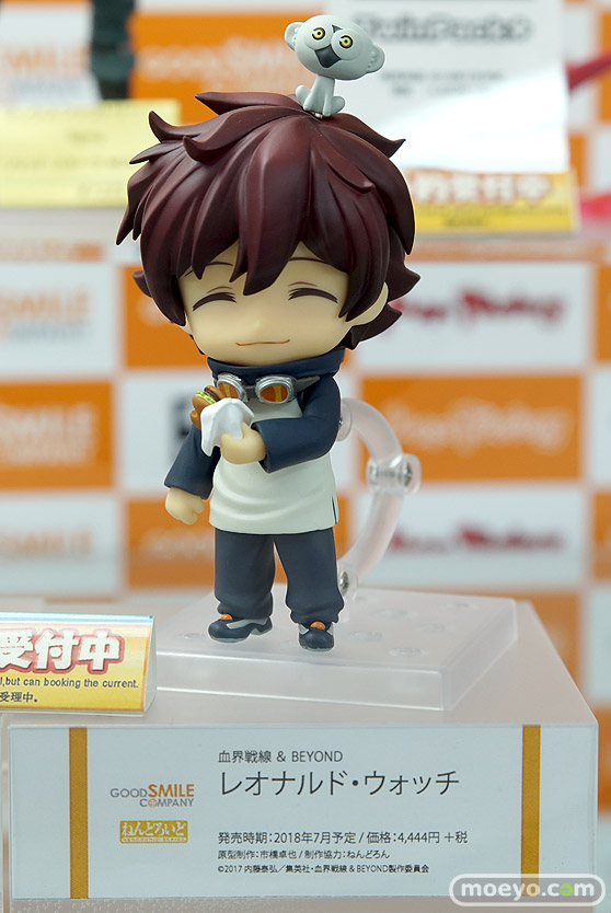 秋葉原新作フィギュア展示の様子01