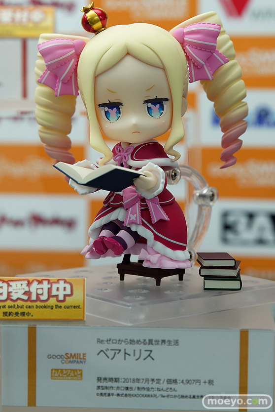 秋葉原新作フィギュア展示の様子03