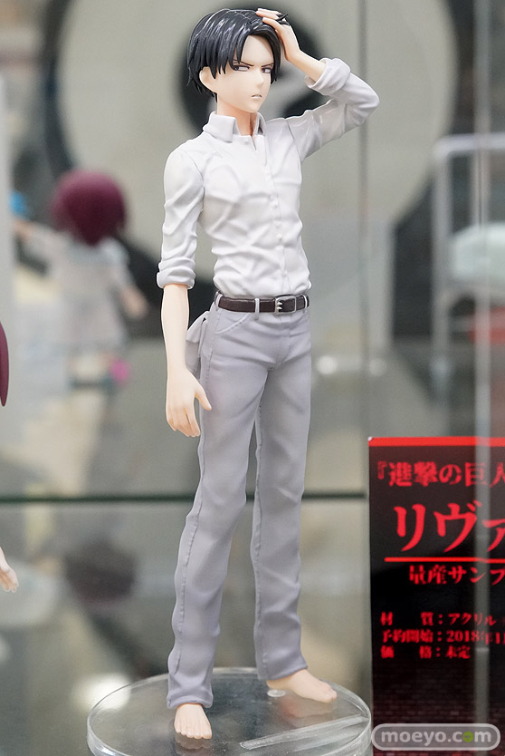 秋葉原の新作フィギュア展示の様子07