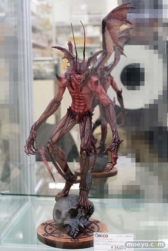 秋葉原の新作フィギュア展示の様子07