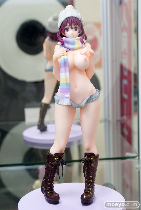秋葉原の新作フィギュア展示の様子07