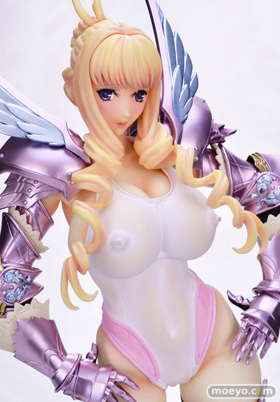 Q-sixのワルキューレロマンツェ ベルティーユ・体育授業(プール編) 白水着ver.の新作フィギュア展示の様子08