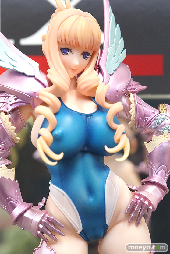 秋葉原の新作フィギュア展示の様子16