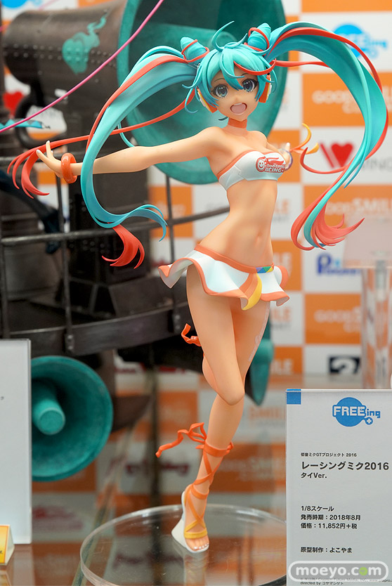 秋葉原の新作フィギュア展示の様子08