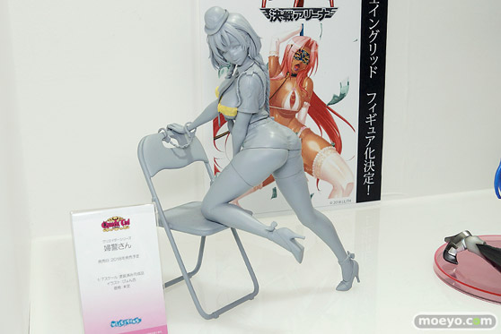 クイーンテッドのクリエイターシリーズ 婦警さんの新作アダルトフィギュア原型画像02