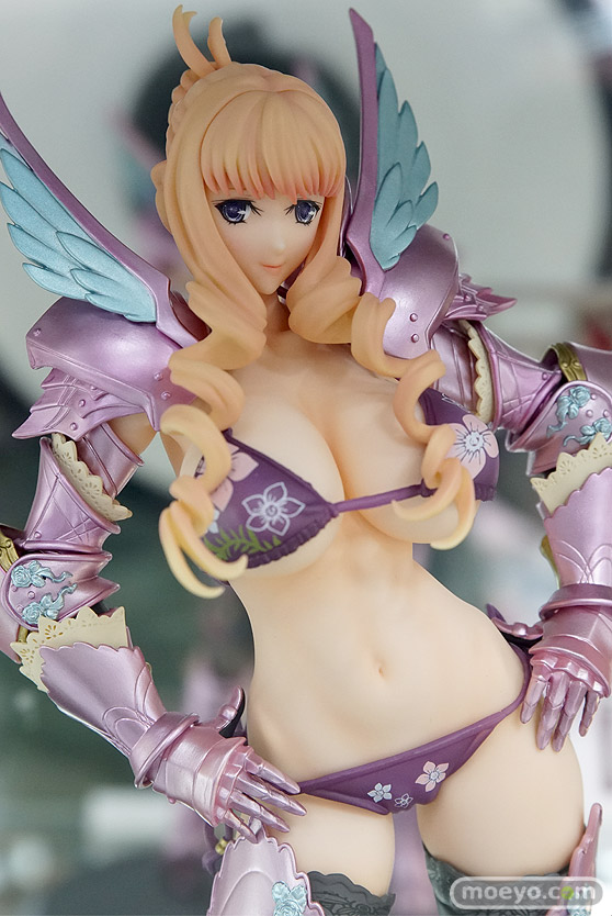 秋葉原の新作フィギュア展示の様子20