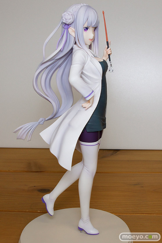 KADOKAWAのRe:ゼロから始める異世界生活 エミリア 教師Ver.の新作フィギュア彩色サンプル画像02