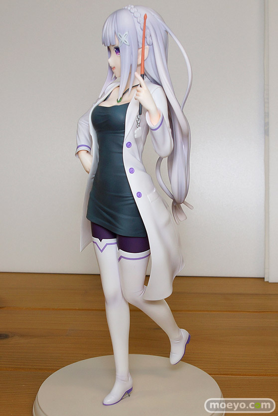 KADOKAWAのRe:ゼロから始める異世界生活 エミリア 教師Ver.の新作フィギュア彩色サンプル画像06