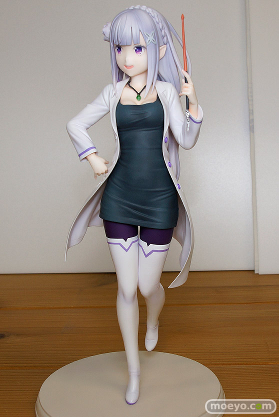 KADOKAWAのRe:ゼロから始める異世界生活 エミリア 教師Ver.の新作フィギュア彩色サンプル画像07