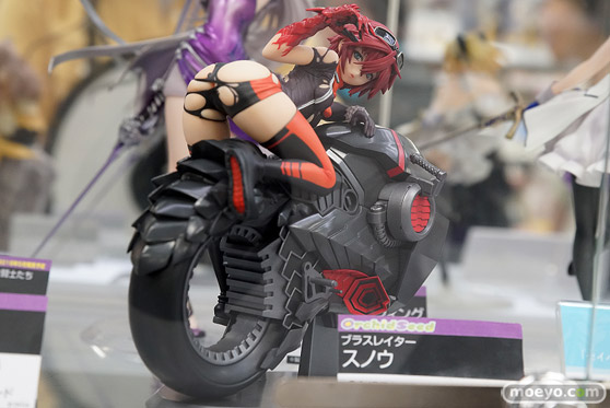 秋葉原の新作フィギュア展示の様子07