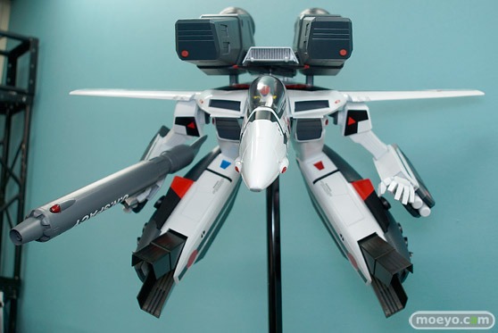 マックスファクトリーのPLAMAX MF-25 minimum factory VF-1 スーパー/ストライク ガウォーク バルキリーの新作プラモデル彩色サンプル画像06