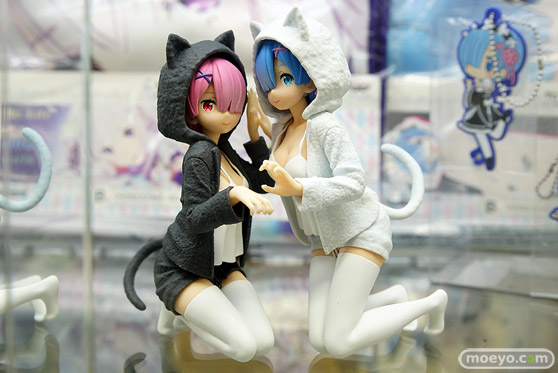 秋葉原の新作フィギュア展示の様子12