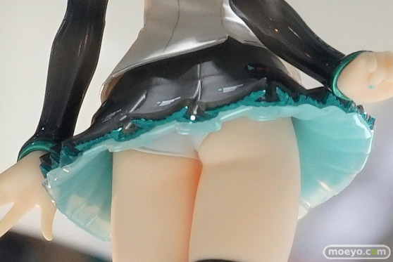 秋葉原の新作フィギュア展示の様子03