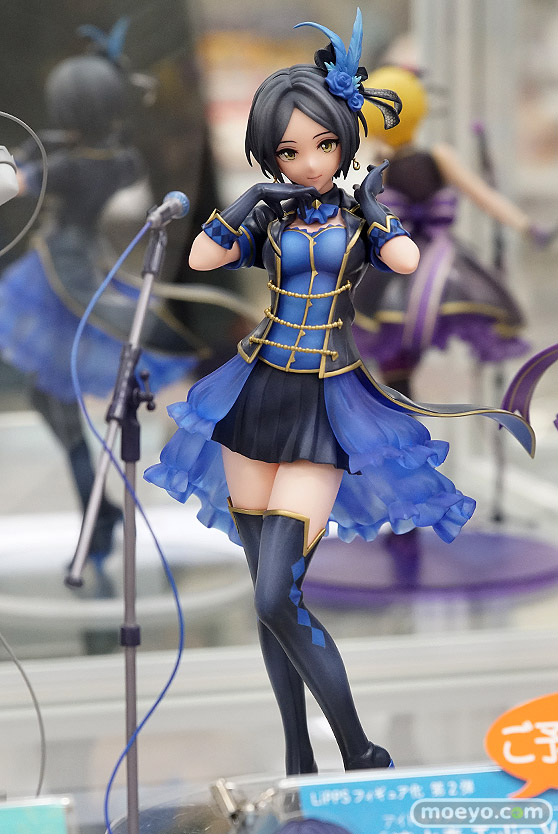 秋葉原の新作フィギュア展示の様子02