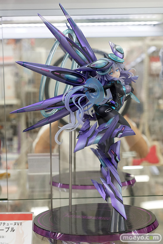 秋葉原の新作フィギュア展示の様子09