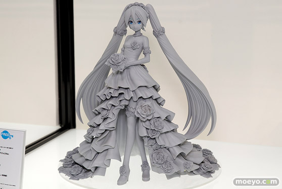 フリーイングの初音ミク ウェディングドレスVer.の新作フィギュア原型画像04
