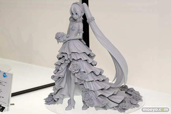 フリーイングの初音ミク ウェディングドレスVer.の新作フィギュア原型画像05