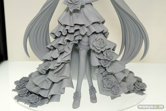 フリーイングの初音ミク ウェディングドレスVer.の新作フィギュア原型画像09