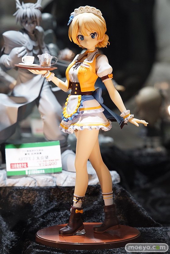 秋葉原の新作フィギュア展示の様子01