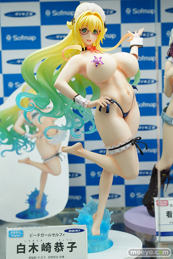 秋葉原の新作フィギュア展示の様子24