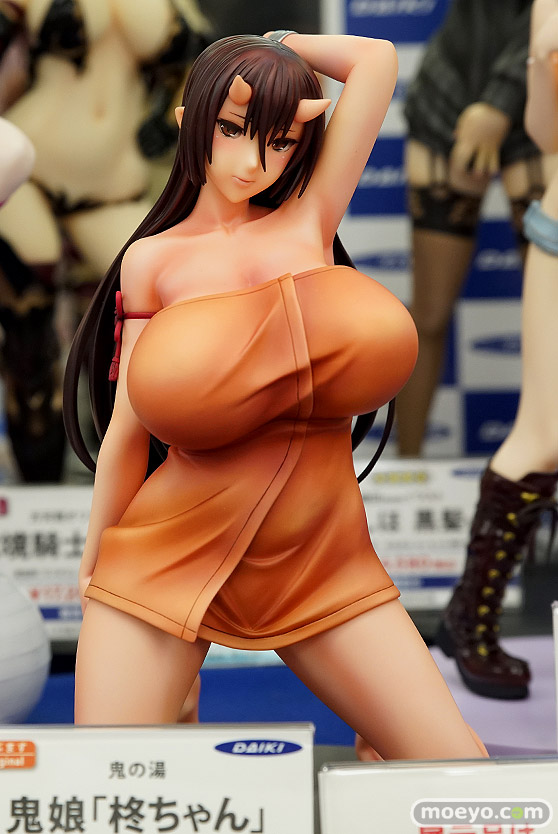 秋葉原の新作フィギュア展示の様子48