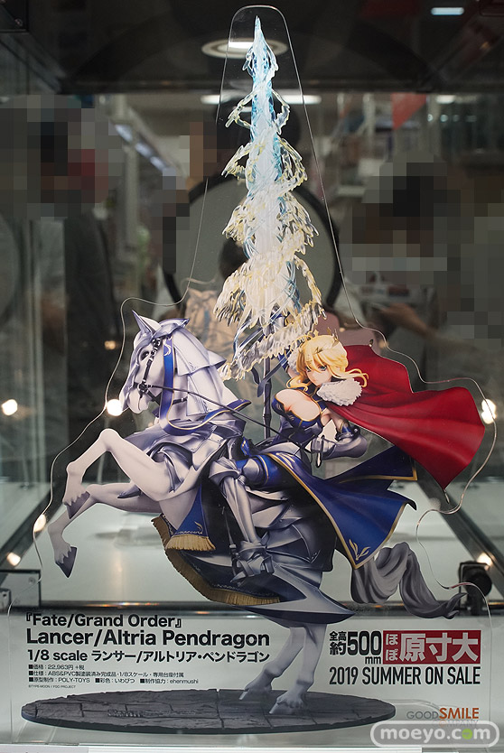 秋葉原の新作フィギュア展示の様子04