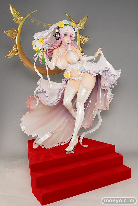 グッドスマイルカンパニーのすーぱーそに子 10th Anniversary Figure Wedding Ver.お新作フィギュア製品版画像02