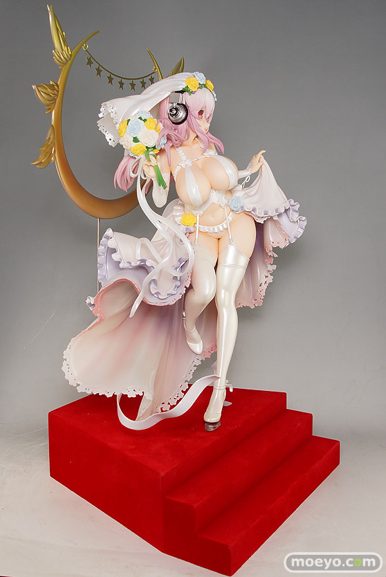 グッドスマイルカンパニーのすーぱーそに子 10th Anniversary Figure Wedding Ver.お新作フィギュア製品版画像03