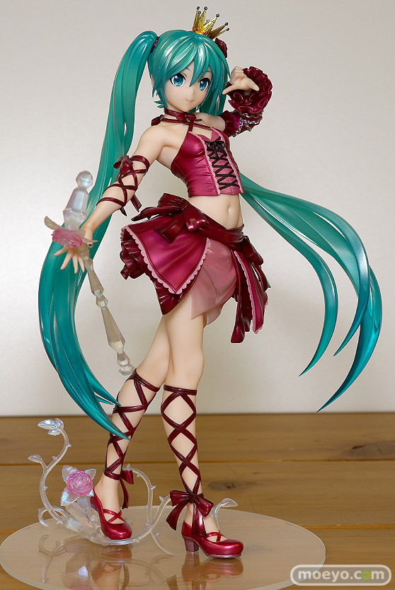 マックスファクトリーの初音ミク -Project DIVA- F 2nd 初音ミク ヴィンテージドレスVer.の新作フィギュア彩色サンプル画像02