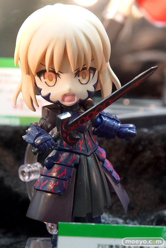 秋葉原の新作フィギュア展示の様子03