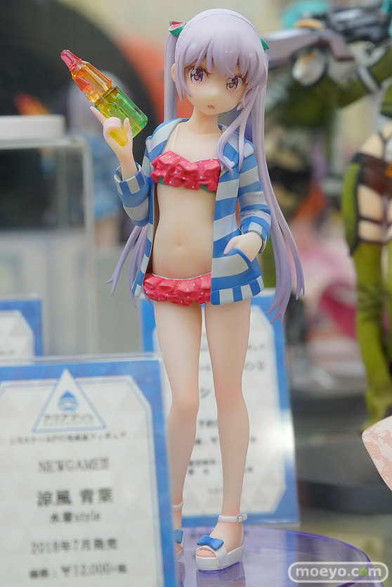 秋葉原の新作フィギュア展示の様子09