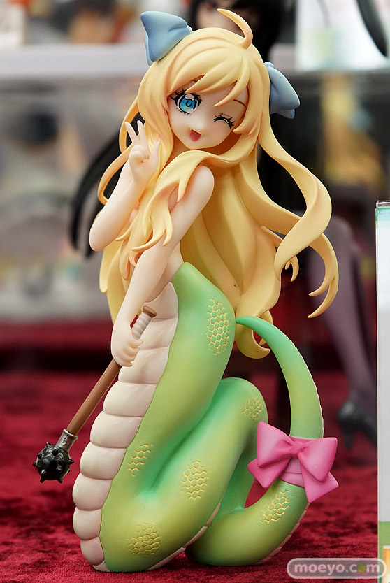 秋葉原の審査すフィギュア展示の様子48