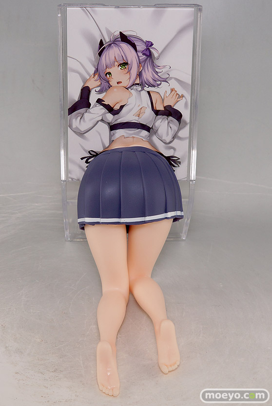 ケイタイ娘のお尻丸出しサンプル画像02